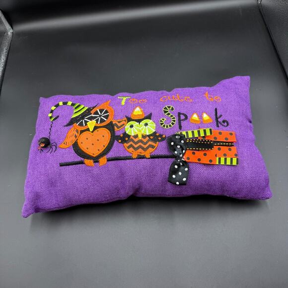 Vintage Halloween Throw Pillow Purple Too Cute to Spook - Picture 1 of 8